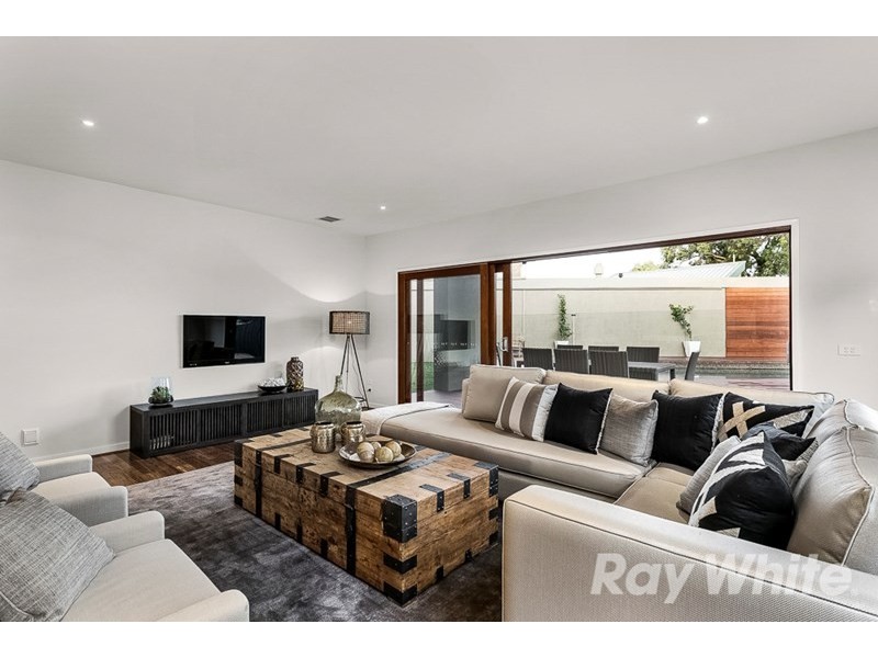 6 Balfour Court, Glen Waverley VIC 3150