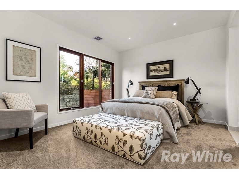 6 Balfour Court, Glen Waverley VIC 3150