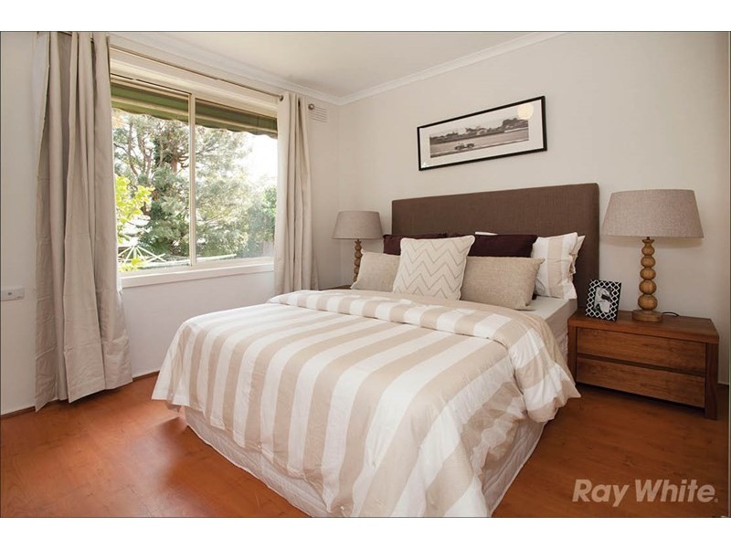 11 Chancellor Drive, Wheelers Hill VIC 3150