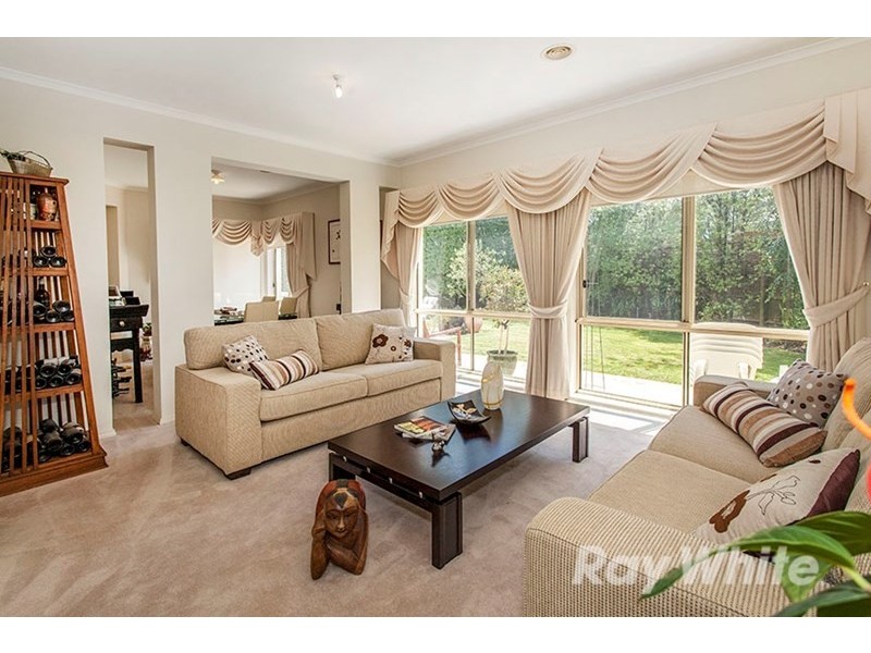 10 The Rise, Glen Waverley VIC 3150