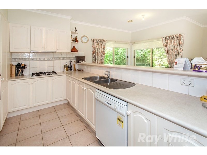 10 The Rise, Glen Waverley VIC 3150