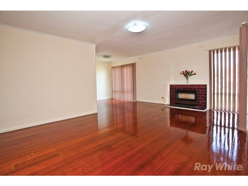 37 Johnson Drive, Glen Waverley VIC 3150