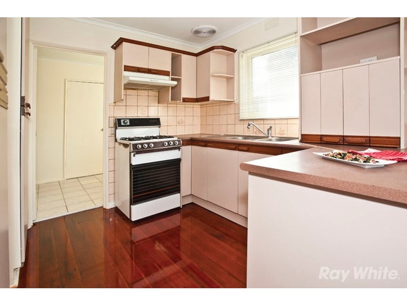 37 Johnson Drive, Glen Waverley VIC 3150