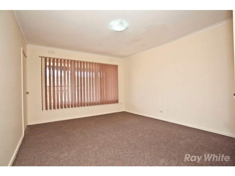37 Johnson Drive, Glen Waverley VIC 3150
