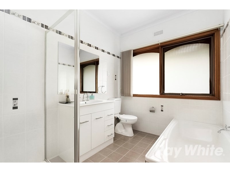 70 Bertrand Avenue, Mulgrave VIC 3170