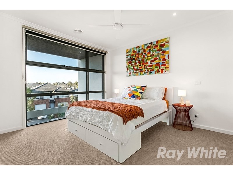 4B Stadium Circuit, Mulgrave VIC 3170