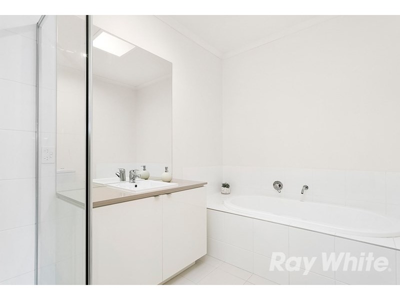 4B Stadium Circuit, Mulgrave VIC 3170