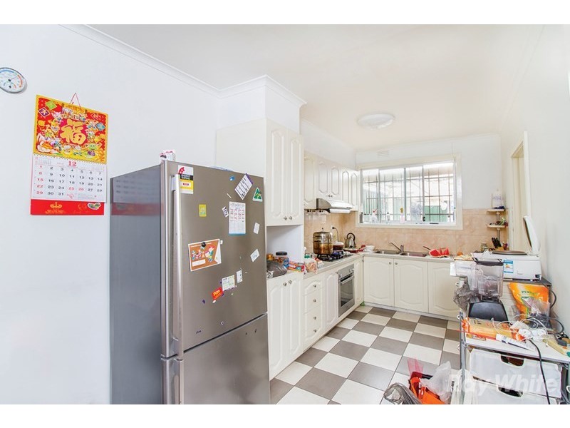 212 Brandon Park Drive, Wheelers Hill VIC 3150