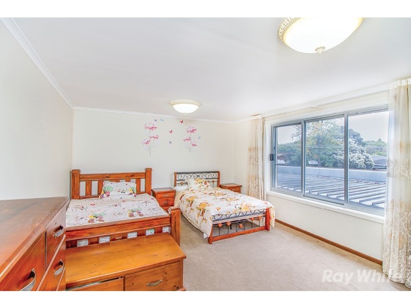 212 Brandon Park Drive, Wheelers Hill VIC 3150