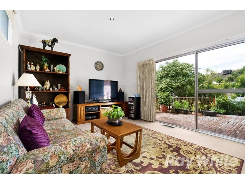 2 Durward Avenue, Glen Waverley VIC 3150