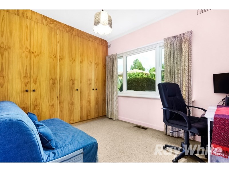 2 Durward Avenue, Glen Waverley VIC 3150