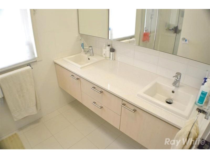 1 Beaconsfield Road, Mulgrave VIC 3170