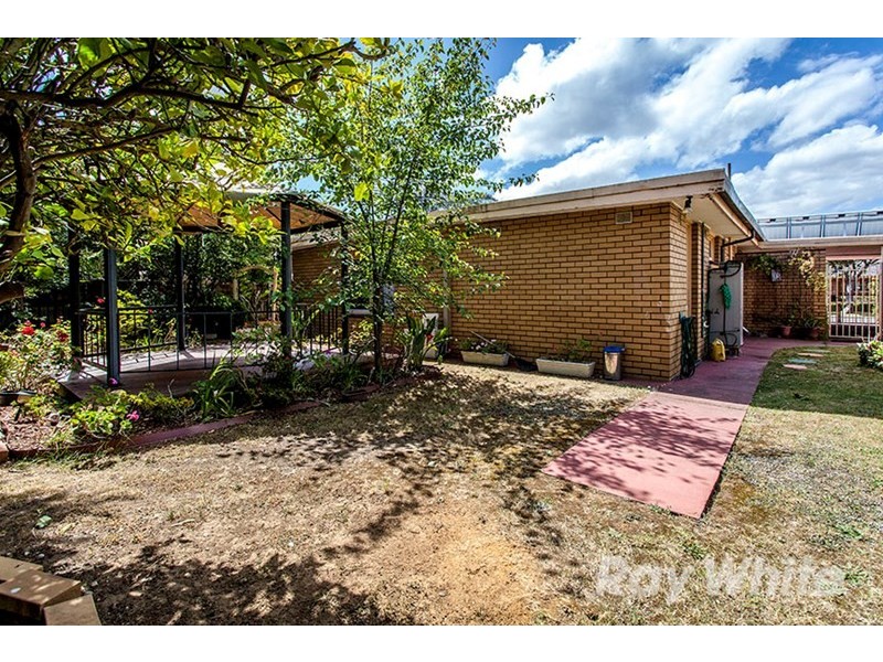 6 Palm Beach Crescent, Mount Waverley VIC 3149