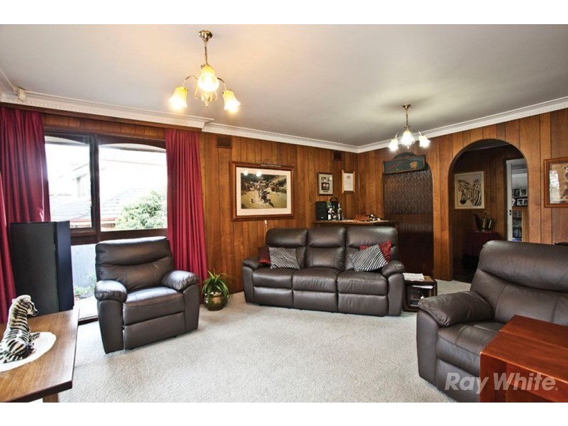 10 Newton Grove, Glen Waverley VIC 3150
