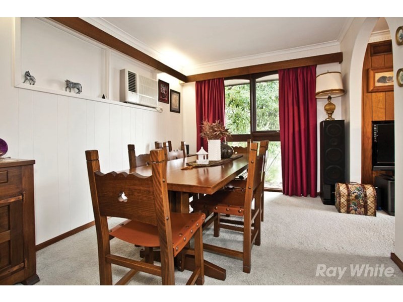 10 Newton Grove, Glen Waverley VIC 3150