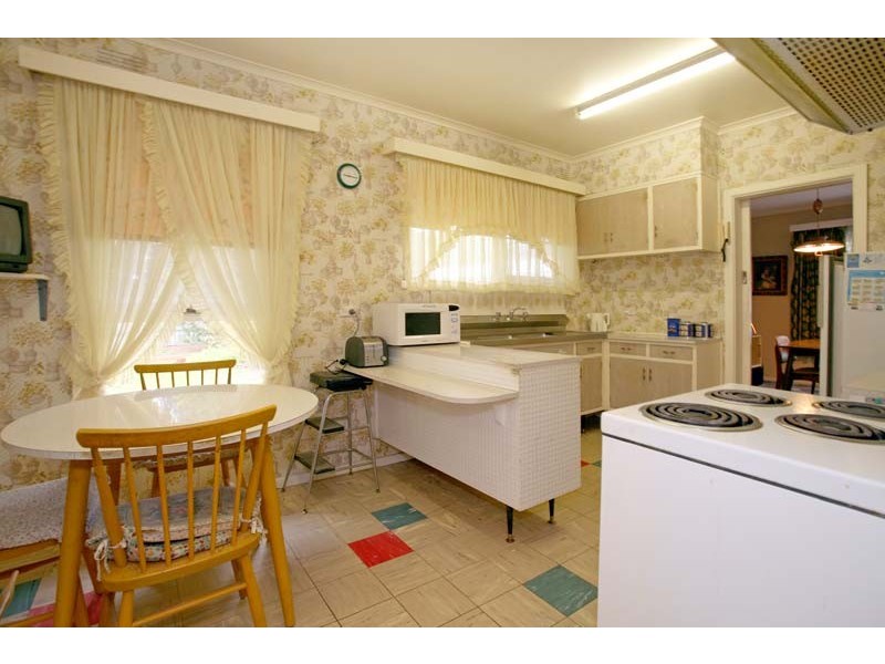 3 Kinnoull Grove, Glen Waverley VIC 3150