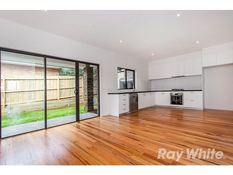 2/322 Huntingdale Road, Mount Waverley VIC 3149