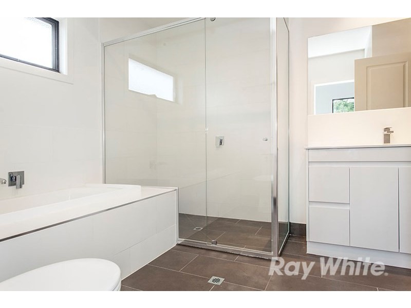 2/322 Huntingdale Road, Mount Waverley VIC 3149