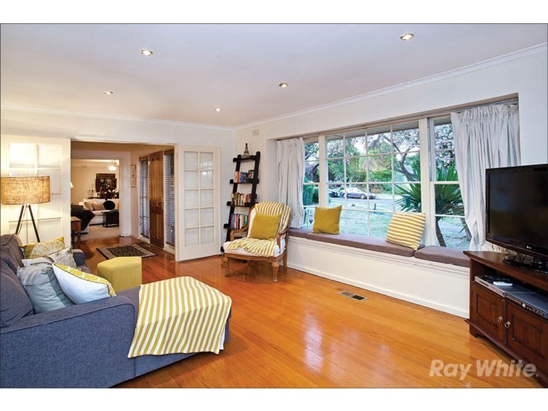 6 Dobell Court, Mulgrave VIC 3170