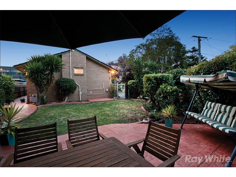 6 Dobell Court, Mulgrave VIC 3170