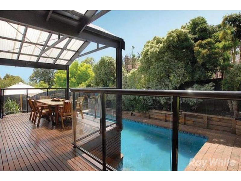 8 Greenbriar Avenue, Wheelers Hill VIC 3150