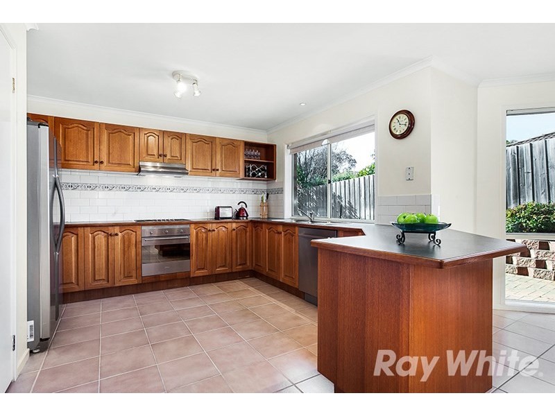 32 Crows Lane, Glen Waverley VIC 3150