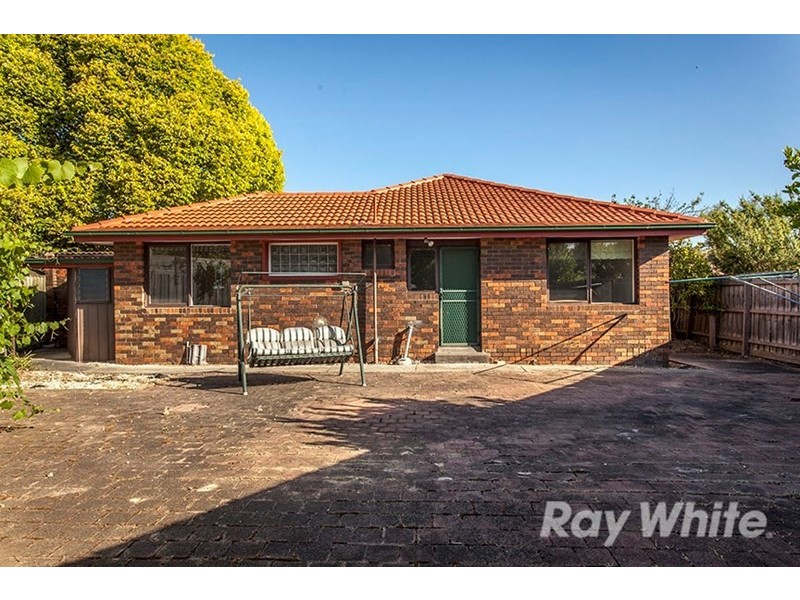 11 Crusader Crescent, Glen Waverley VIC 3150