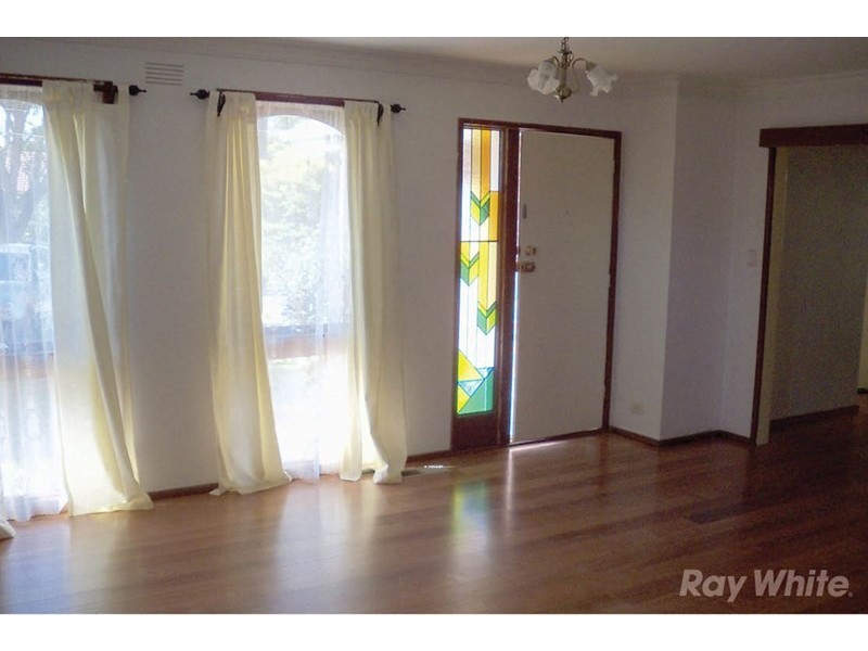 10 Chatswood Close, Glen Waverley VIC 3150