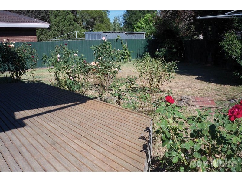 10 Chatswood Close, Glen Waverley VIC 3150