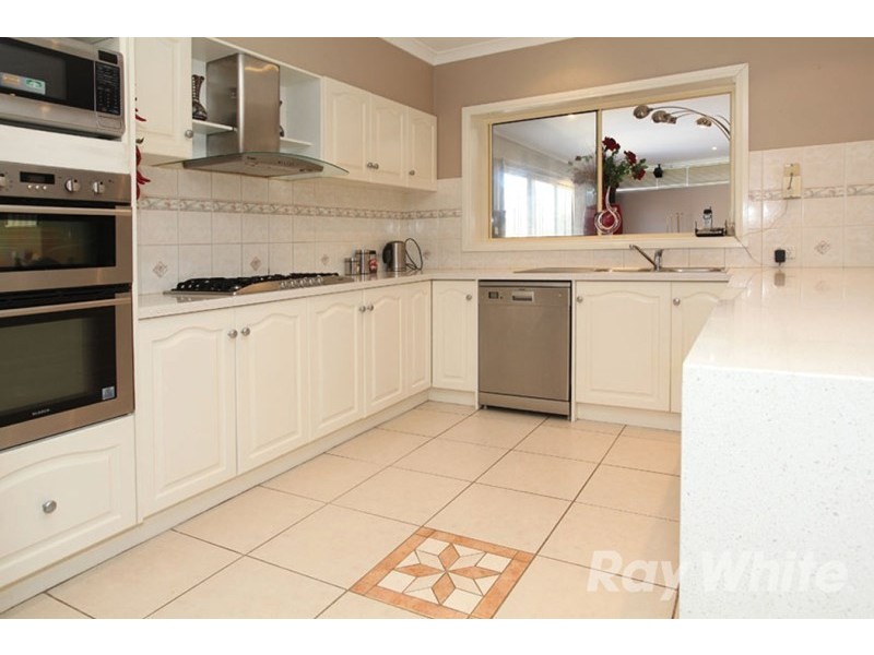 119 Herriotts Boulevard, Glen Waverley VIC 3150