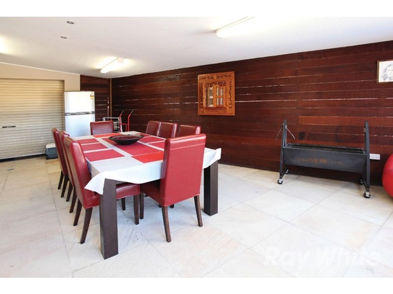 119 Herriotts Boulevard, Glen Waverley VIC 3150