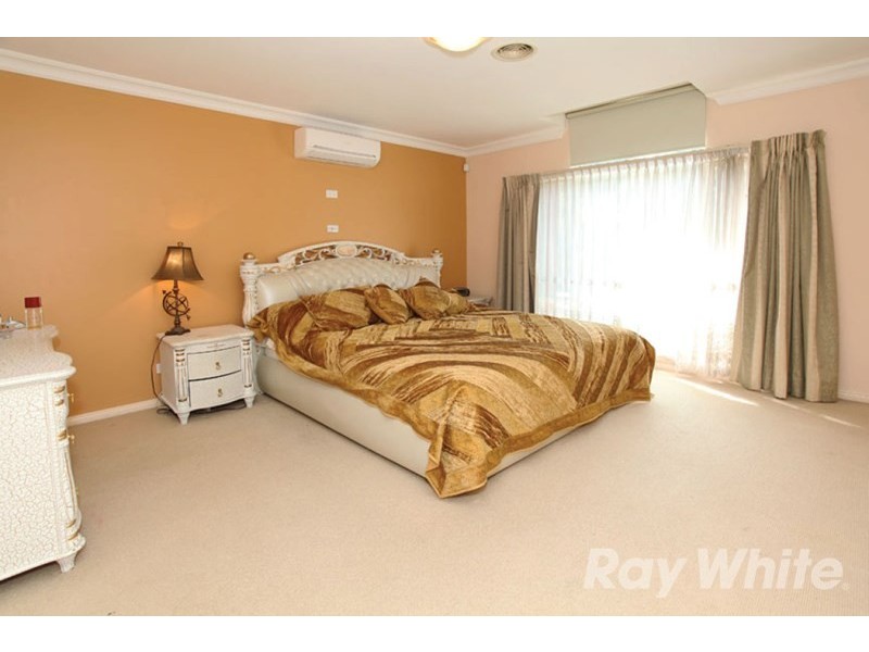 119 Herriotts Boulevard, Glen Waverley VIC 3150
