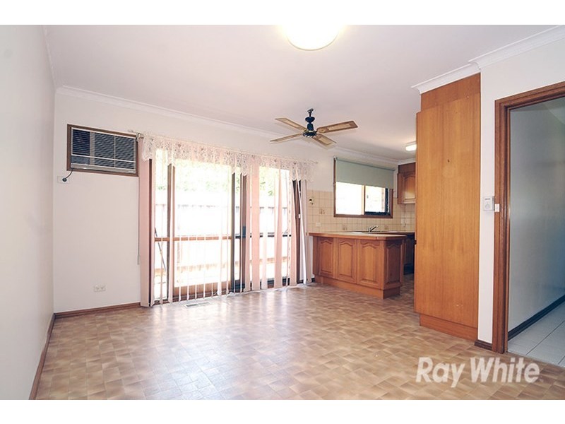 2/24 Fairhills Parade, Glen Waverley VIC 3150