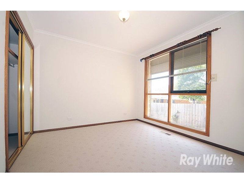 2/24 Fairhills Parade, Glen Waverley VIC 3150