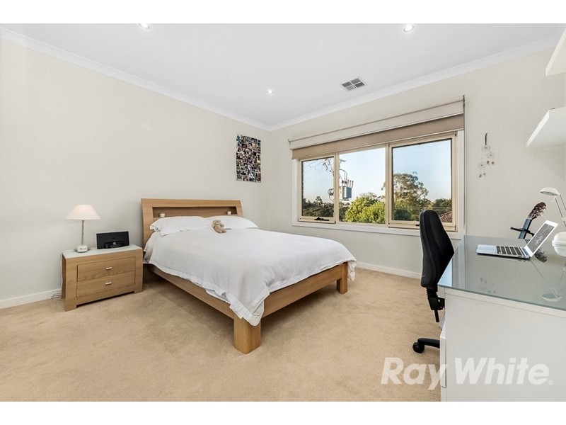 4 Marsham Road, Mount Waverley VIC 3149