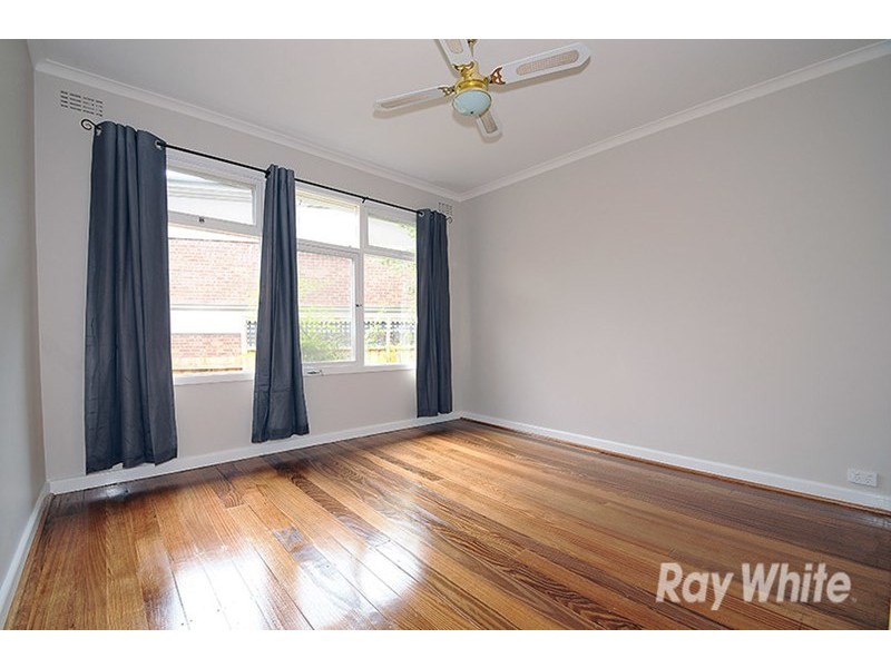 32 Kennedy Street, Glen Waverley VIC 3150