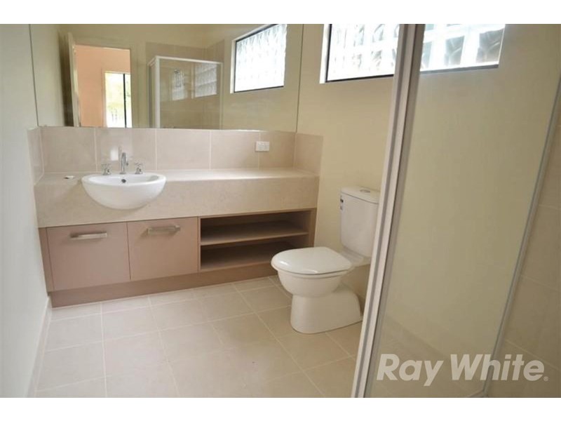 2/5 Cardiff Court, Glen Waverley VIC 3150