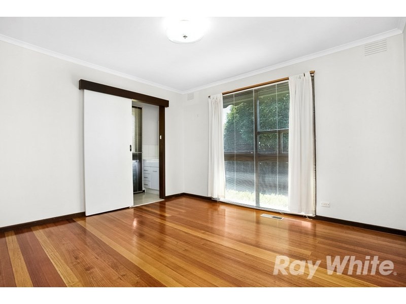 11 Ealing Court, Glen Waverley VIC 3150