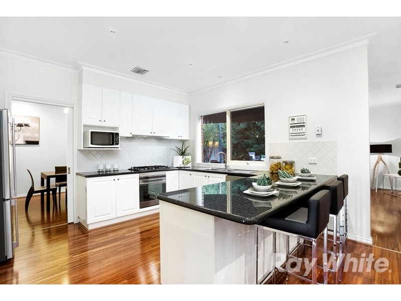 2 Currie Terrace, Glen Waverley VIC 3150