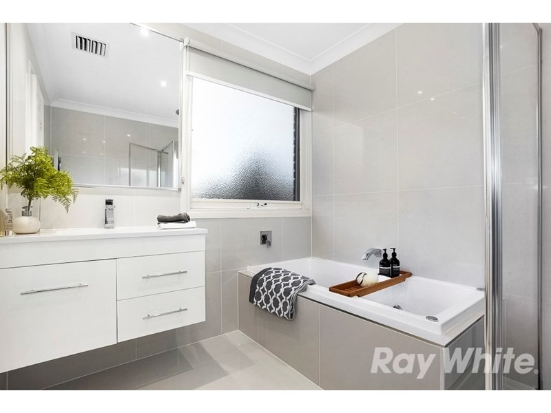 2 Currie Terrace, Glen Waverley VIC 3150