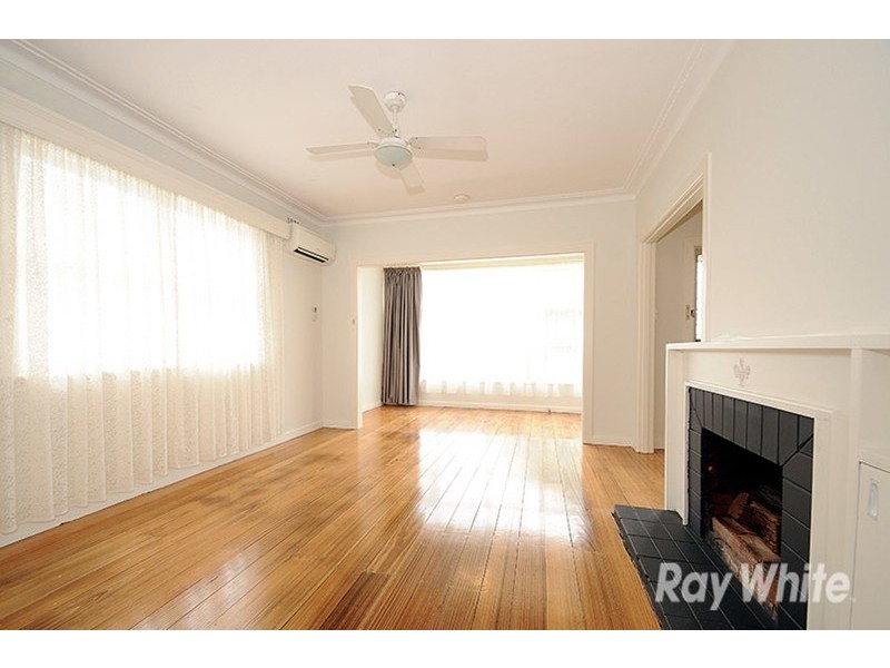 30 Jordan Grove, Glen Waverley VIC 3150