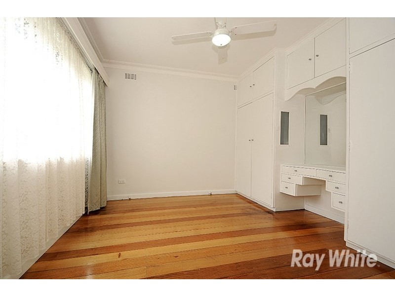 30 Jordan Grove, Glen Waverley VIC 3150