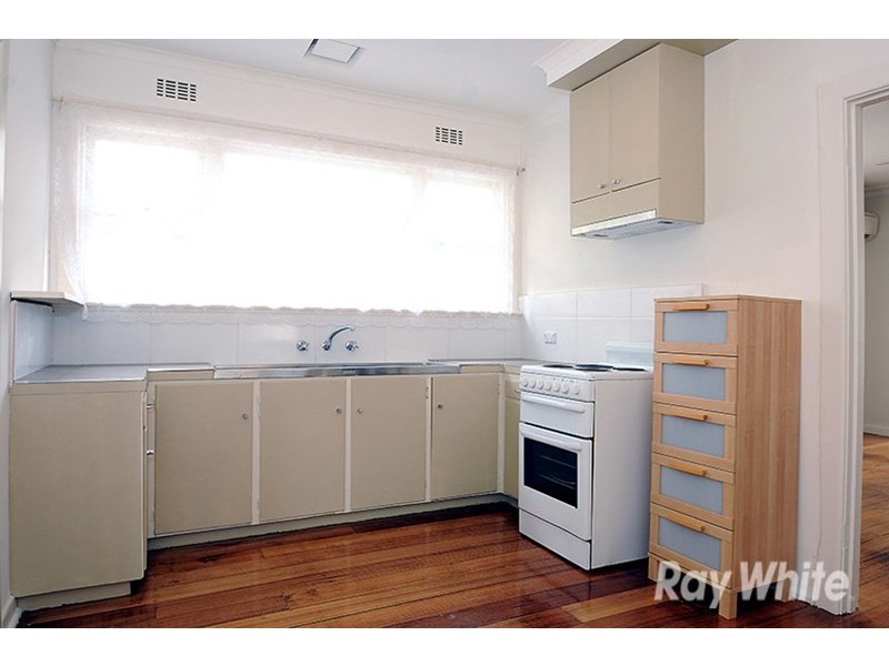 30 Jordan Grove, Glen Waverley VIC 3150