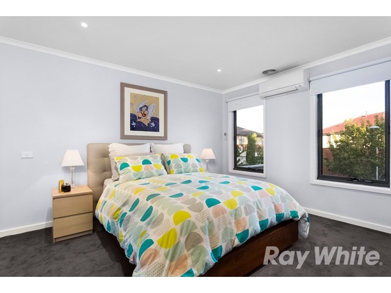 2 Rokeby Place, Mulgrave VIC 3170