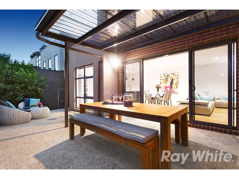 2 Rokeby Place, Mulgrave VIC 3170