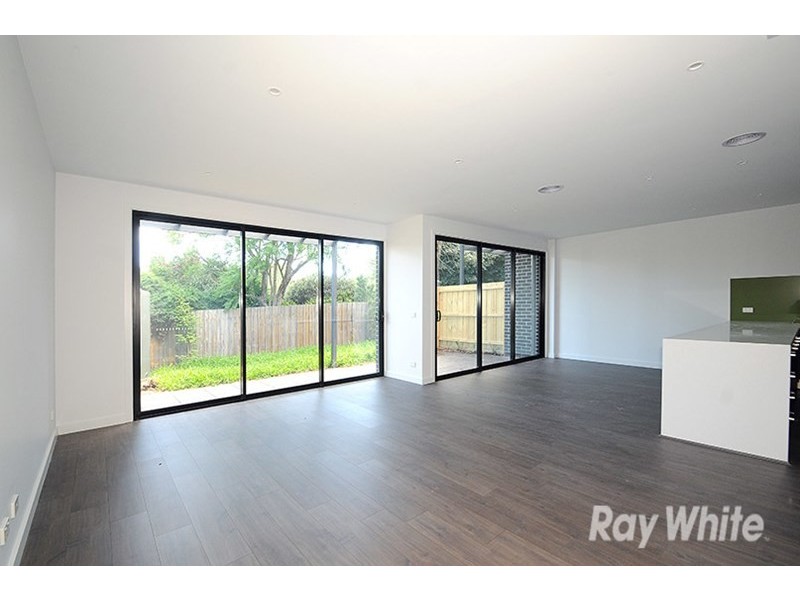 9D Joyce Avenue, Glen Waverley VIC 3150