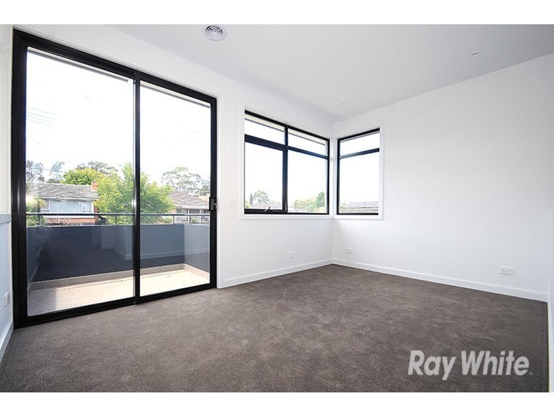 9D Joyce Avenue, Glen Waverley VIC 3150
