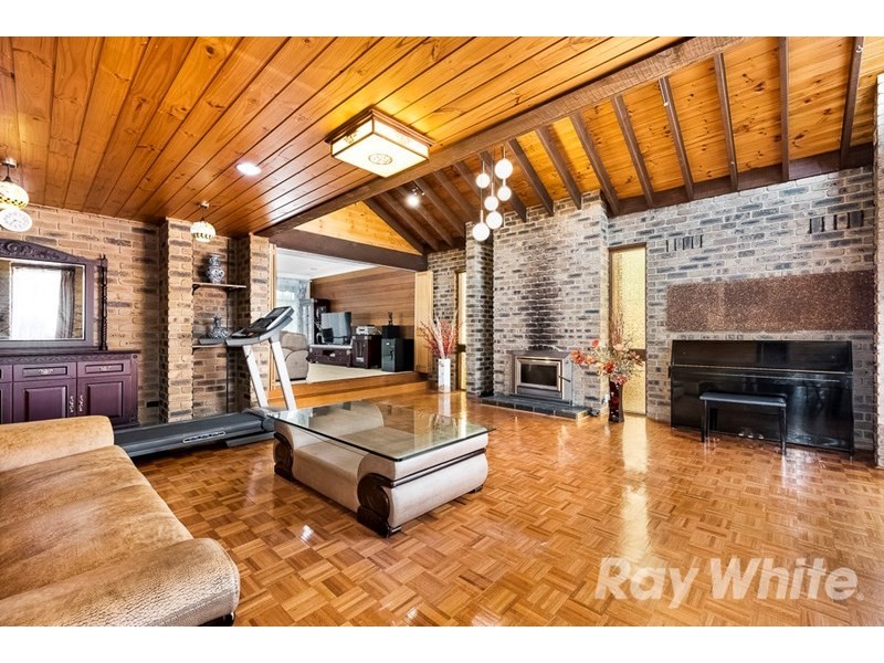 49 Delmore Crescent, Glen Waverley VIC 3150