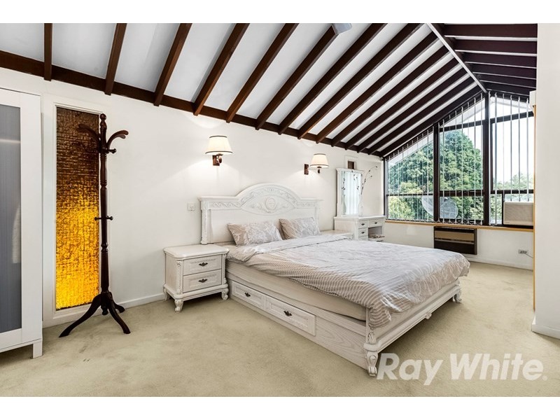 49 Delmore Crescent, Glen Waverley VIC 3150