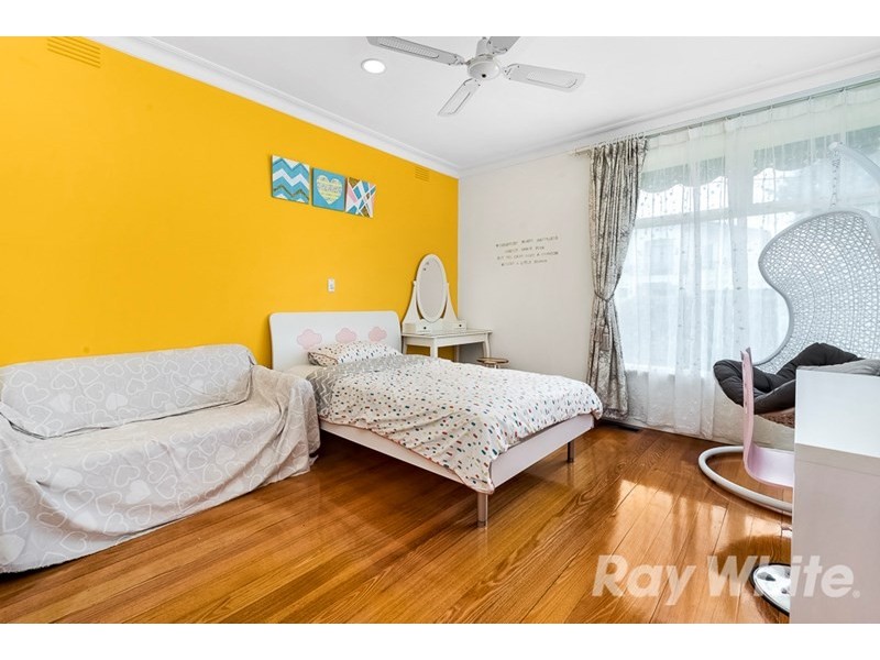 49 Delmore Crescent, Glen Waverley VIC 3150